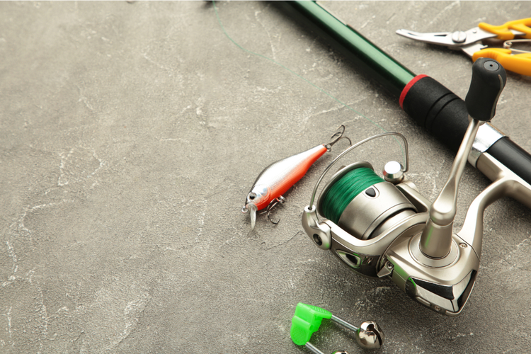 Colaboraciones con marcas líderes de pesca: Rapala y Mustad