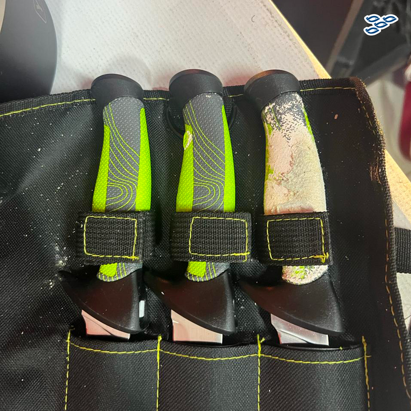 Cargue la imagen en el visor de la galería, MUSTAD - KIT DE 3 CUCHILLOS + AFILADOR (CON DETALLES)
